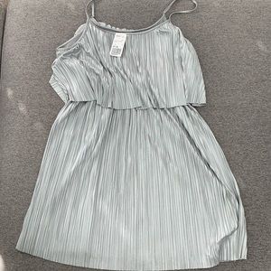 NWT Silver Accordion Dress Size L